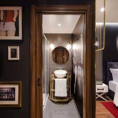 Maxime Hotel сейф в номере