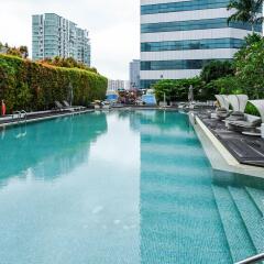 Отель Fraser Suites Singapore бассейн