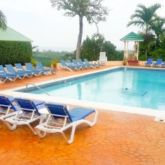 Отель 3 bdrm Town House at Runaway Bay Ямайка, Ранавей-Бей - отзывы, цены и фото номеров - забронировать отель 3 bdrm Town House at Runaway Bay онлайн бассейн фото 2