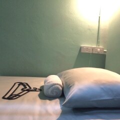 One Bangkok Hostel @love District Бангкок спа фото 2
