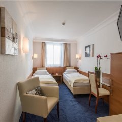 Отель Mondschein Австрия, Инсбрук - 1 отзыв об отеле, цены и фото номеров - забронировать отель Mondschein онлайн комната для гостей фото 4