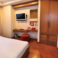 Отель ZEN Rooms Surawong удобства в номере