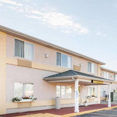 Super 8 by Wyndham Ionia MI in Ionia, United States of America from 91$, photos, reviews - zenhotels.com hotel front