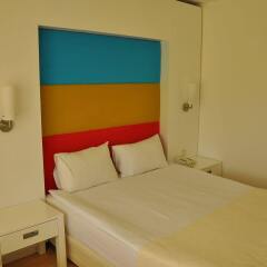 Side Ally Hotel - All inclusive сейф в номере