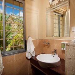 Manisa Hotel in Flic-en-Flac, Mauritius from 94$, photos, reviews - zenhotels.com bathroom