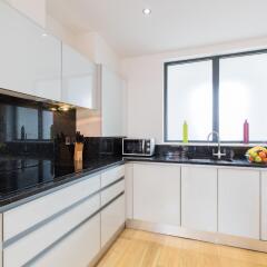Апартаменты London City Apartments в номере