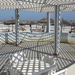 Отель Baya Beach Aqua Park Resort & Thalasso Тунис, Мидун - отзывы, цены и фото номеров - забронировать отель Baya Beach Aqua Park Resort & Thalasso онлайн балкон