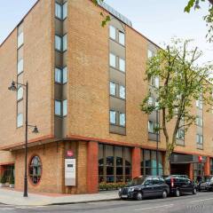 Отель ibis London Euston Station - St Pancras International парковка