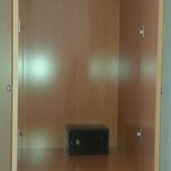 Hotel Madrid сейф в номере