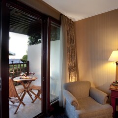 Renaissance Polat Istanbul Hotel Стамбул балкон