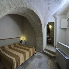 Отель Locanda San Martino Thermae Матера сейф в номере