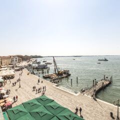 Отель Attic Boutique San Marco Венеция приотельная территория фото 2