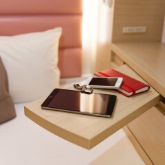 Отель Y's Cabin Yokohama Kannai в номере