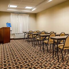 Отель Comfort Suites Saraland фото 2