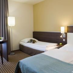 Отель Mercure Hotel München Neuperlach Süd Германия, Мюнхен - 9 отзывов об отеле, цены и фото номеров - забронировать отель Mercure Hotel München Neuperlach Süd онлайн комната для гостей фото 3