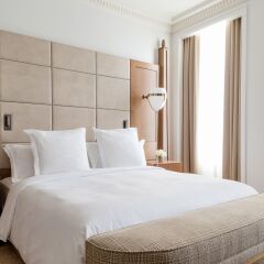 Four Seasons Hotel London at Ten Trinity Square комната для гостей фото 3