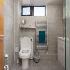 Апартаменты Hillhead Apartment with Roof terrace Глазго ванная