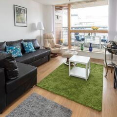 Отель Top Floor Modern 2BD Flat in Northern Quarter Великобритания, Манчестер - отзывы, цены и фото номеров - забронировать отель Top Floor Modern 2BD Flat in Northern Quarter онлайн комната для гостей