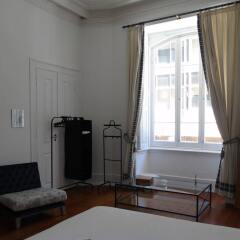 Отель Chez Nous Guest House удобства в номере
