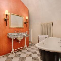 Апартаменты Porta Rossa Suite Halldis Apartment ванная