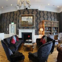 The Westbridge Hotel развлечения