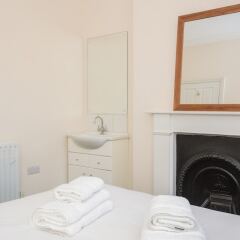 Отель Spacious 4 Bedroom House in South Lambeth удобства в номере фото 2