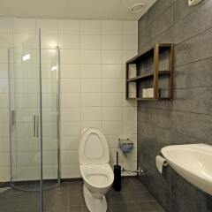 Отель Spoton Hostel & Sportsbar Швеция, Гётеборг - 1 отзыв об отеле, цены и фото номеров - забронировать отель Spoton Hostel & Sportsbar онлайн ванная