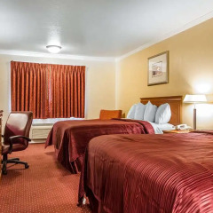 Отель Quality Inn And Suites Gilroy США, Гилрой - отзывы, цены и фото номеров - забронировать отель Quality Inn And Suites Gilroy онлайн комната для гостей фото 2