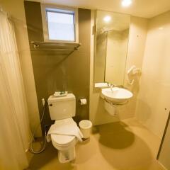 My Hotel Ratchada Бангкок ванная