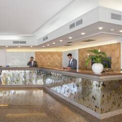 Отель Grupotel Orient гостиничный бар