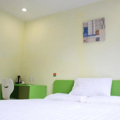 Отель Hi Inn Shenzhen Diwang Building Шэньчжэнь сейф в номере