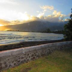 Отель Tahiti Surf Beach Paradise пляж