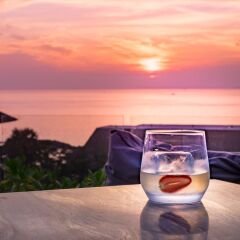 Отель X2 Vibe Pattaya Seaphere Residence Таиланд, На Чом Тхиан - отзывы, цены и фото номеров - забронировать отель X2 Vibe Pattaya Seaphere Residence онлайн балкон