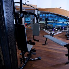 Отель Hôtel Goldstar Resort & Suites фитнесс-зал