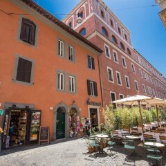 Отель Piccolo Trevi Suites