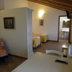 Отель Agriturismo BB Mambrotta Италия, Сан-Мартино-Буон-Альберго - отзывы, цены и фото номеров - забронировать отель Agriturismo BB Mambrotta онлайн комната для гостей фото 2