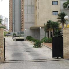 Отель Apartamentos Torre Ipanema Испания, Бенидорм - отзывы, цены и фото номеров - забронировать отель Apartamentos Torre Ipanema онлайн парковка