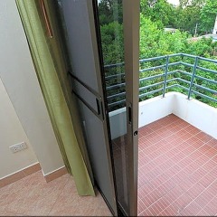 Апартаменты Noble Residence Serviced Apartment Паттайя балкон
