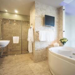 TTC Hotel Premium Ngoc Lan ванная