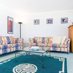 Отель The Waterford on Main Beach фитнесс-зал
