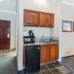 Quality Inn & Suites Seabrook - NASA - Kemah in Seabrook, United States of America from 99$, photos, reviews - zenhotels.com