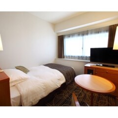 Отель KKR Hotel Tokyo Япония, Токио - отзывы, цены и фото номеров - забронировать отель KKR Hotel Tokyo онлайн удобства в номере фото 2