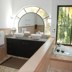 Отель E&J Boutique Residences спа