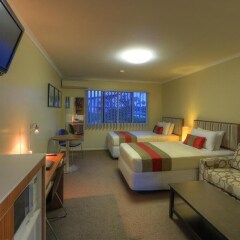 Отель Tropixx Motel & Restaurant комната для гостей