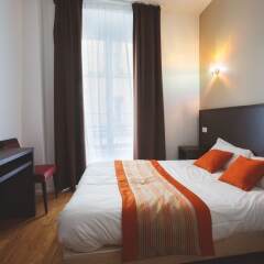 Отель Hôtel Bonne Nouvelle сейф в номере фото 2
