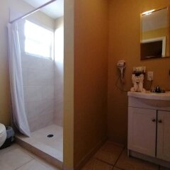 Sunset Ridge Hotel in Providenciales, Turks and Caicos from 248$, photos, reviews - zenhotels.com bathroom