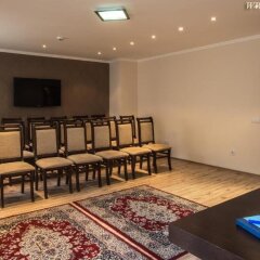 Enira Spa Hotel развлечения