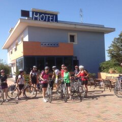Hotel Nautico Pozzallo Поццалло спортивное сооружение