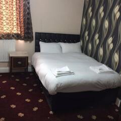 Essex Inn Hotel сейф в номере