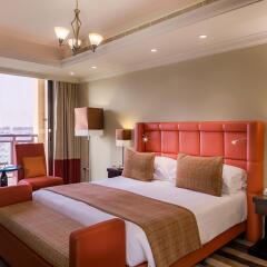 Отель Arjaan by Rotana Dubai Media City комната для гостей